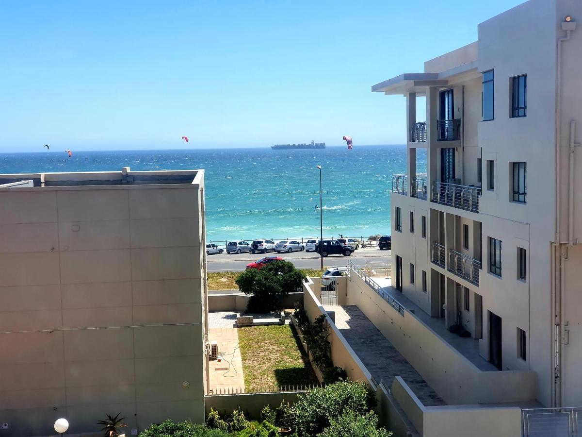 Ocean & Mountain Views Apartment *