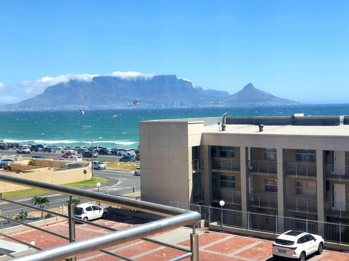 Ocean & Mountain Views Cape Town